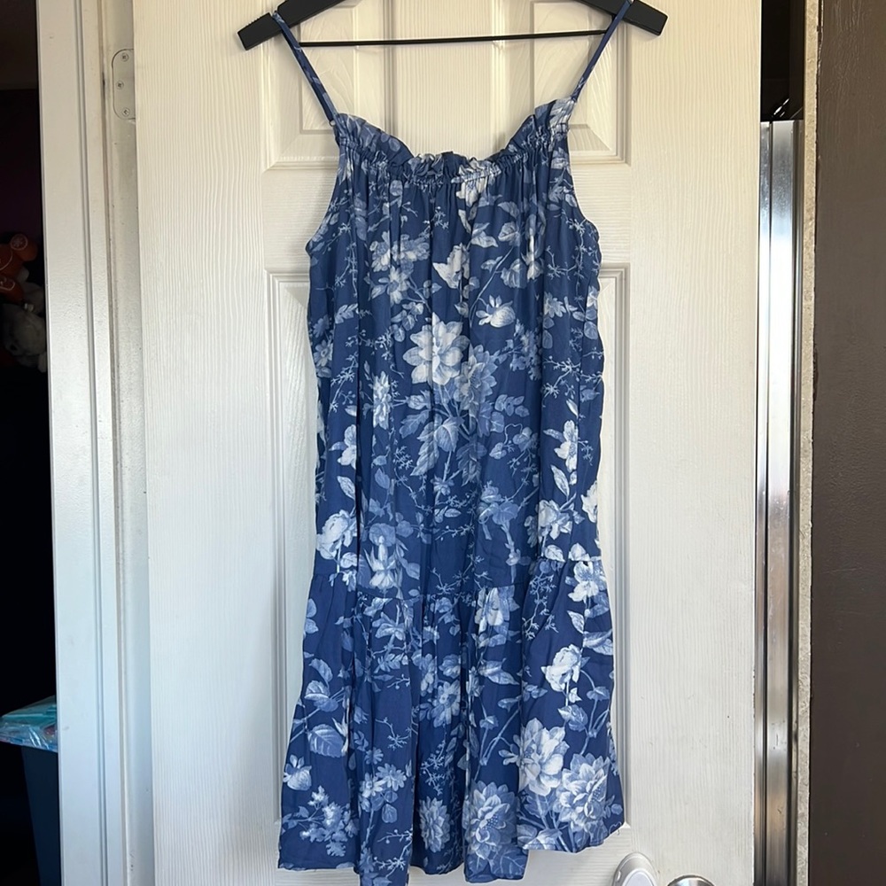 H&M mini blue floral dress size 6